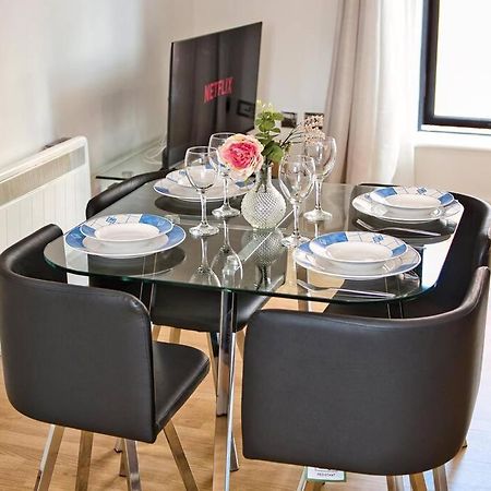 Lovely 1 Bedroom Apartment - Bham City Centre Birmingham Bagian luar foto