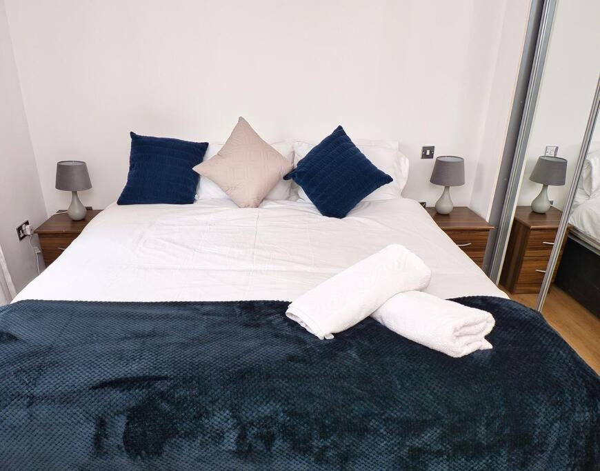 Lovely 1 Bedroom Apartment - Bham City Centre Birmingham Bagian luar foto